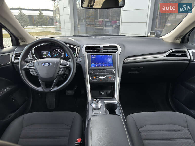 Седан Ford Fusion 2019 в Одессе