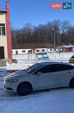 Седан Ford Fusion 2015 в Києві