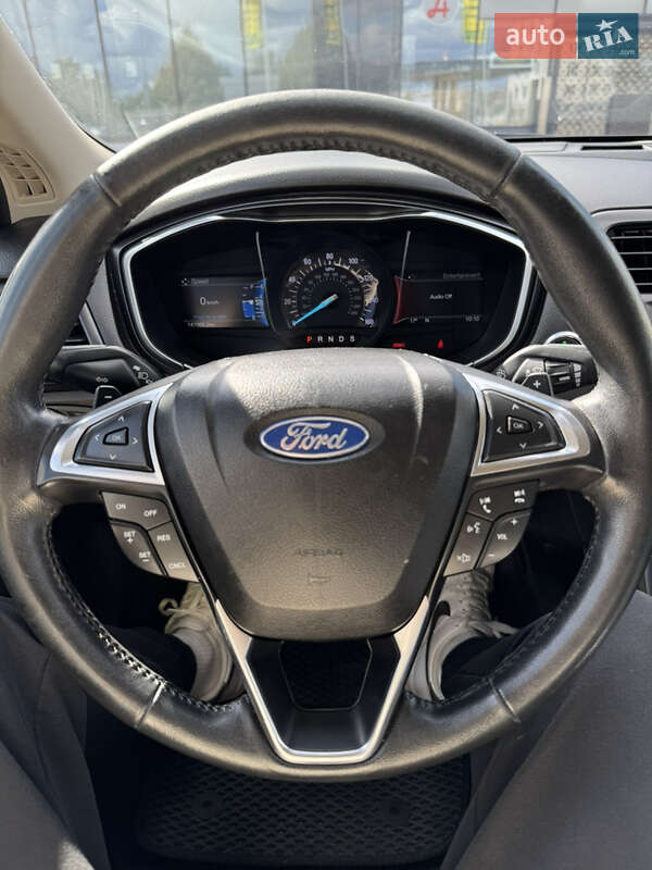 Седан Ford Fusion 2018 в Ровно