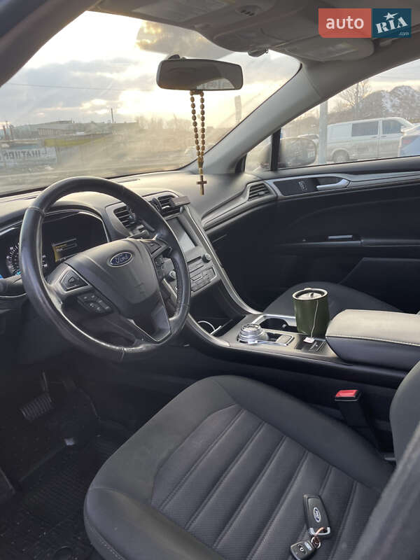 Седан Ford Fusion 2017 в Киеве фото 25 Седан Ford Fusion 2017 в Киеве