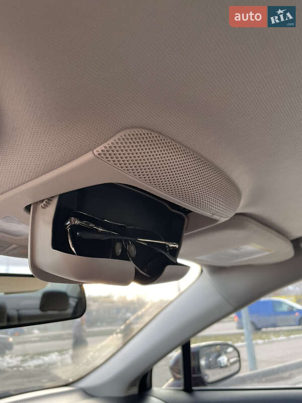 Седан Ford Fusion 2017 в Киеве фото 29 Седан Ford Fusion 2017 в Киеве