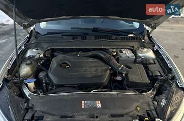 Седан Ford Fusion 2013 в 