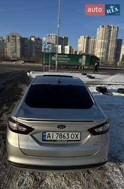 Седан Ford Fusion 2013 в 