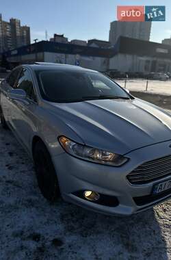 Седан Ford Fusion 2013 в 