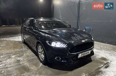 Седан Ford Fusion 2013 в 