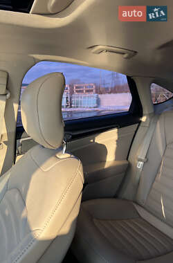 Седан Ford Fusion 2013 в 