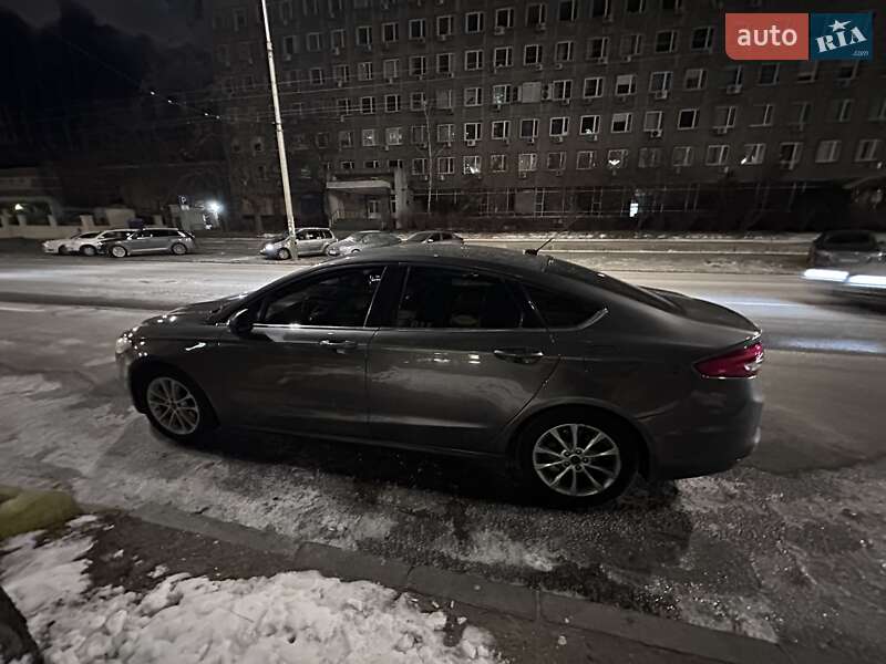 Седан Ford Fusion 2016 в Києві