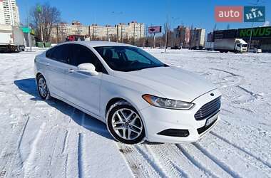 Седан Ford Fusion 2014 в 