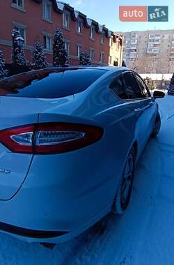 Седан Ford Fusion 2014 в 