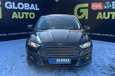 Седан Ford Fusion 2015 в Львові