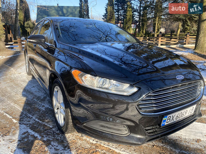 Седан Ford Fusion 2014 в Полонном