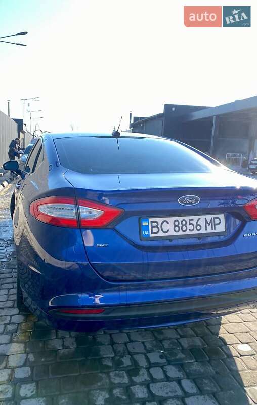 Седан Ford Fusion 2015 в Винниках