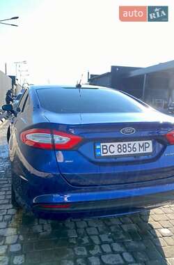Седан Ford Fusion 2015 в 