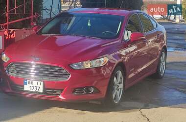 Седан Ford Fusion 2013 в Ровно