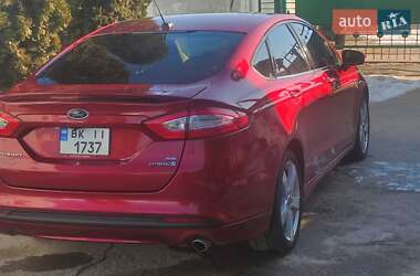 Седан Ford Fusion 2013 в Ровно