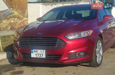 Седан Ford Fusion 2013 в Ровно