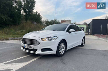 Седан Ford Fusion 2012 в Львові