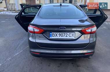 Седан Ford Fusion 2016 в 