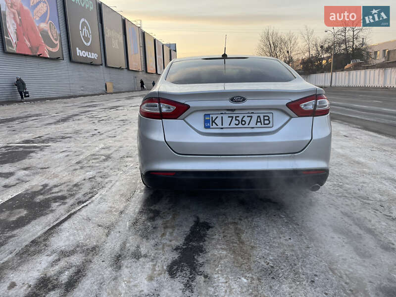 Седан Ford Fusion 2014 в Полтаві