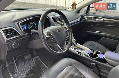 Седан Ford Fusion 2014 в 