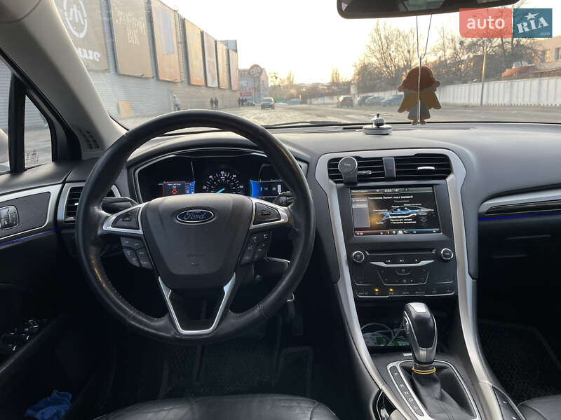 Седан Ford Fusion 2014 в Полтаві