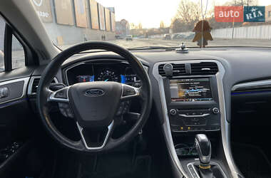 Седан Ford Fusion 2014 в 