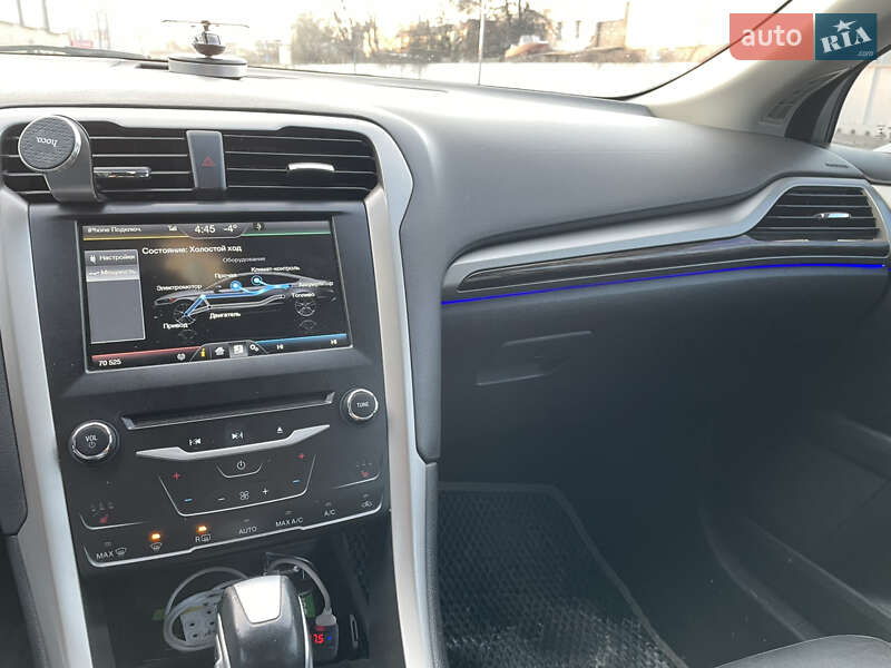 Седан Ford Fusion 2014 в Полтаві