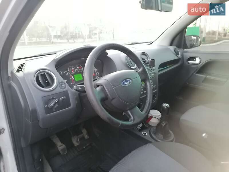 Хэтчбек Ford Fusion 2007 в Коблеве