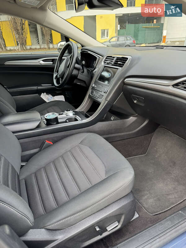 Седан Ford Fusion 2019 в Киеве