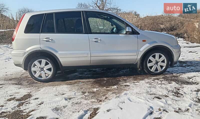 Хетчбек Ford Fusion 2006 в Талалаївці