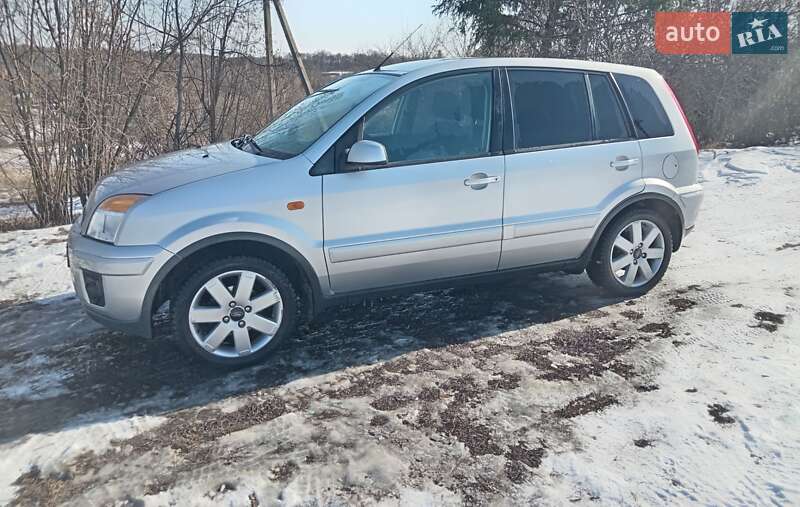 Хетчбек Ford Fusion 2006 в Талалаївці