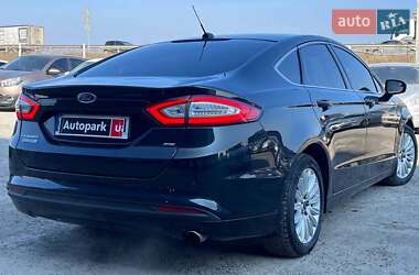 Седан Ford Fusion 2014 в Львові