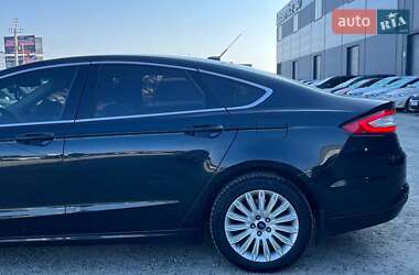 Седан Ford Fusion 2014 в Львові