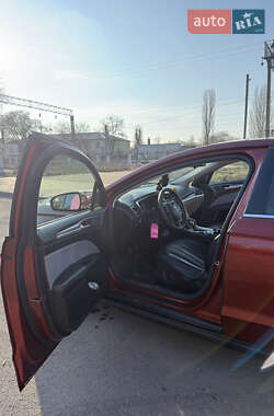 Седан Ford Fusion 2014 в 