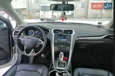 Седан Ford Fusion 2014 в 