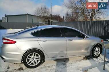 Седан Ford Fusion 2014 в 