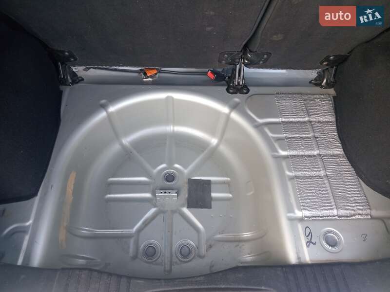 Хетчбек Ford Fusion 2006 в Талалаївці