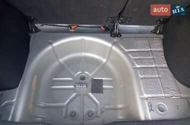 Хэтчбек Ford Fusion 2006 в 
