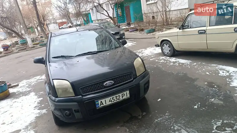 Хэтчбек Ford Fusion 2008 в 