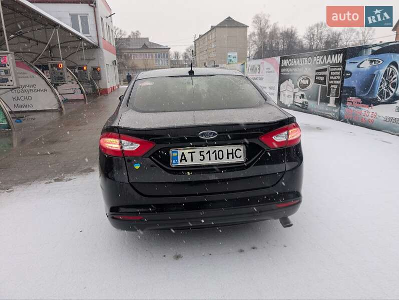 Седан Ford Fusion 2015 в Калуше