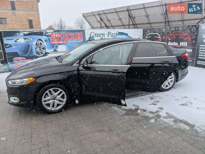 Седан Ford Fusion 2015 в Калуше