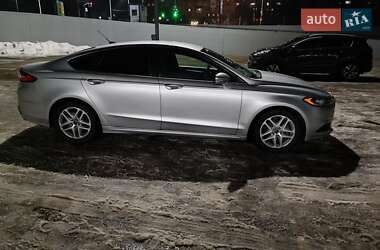 Седан Ford Fusion 2013 в Полтаві