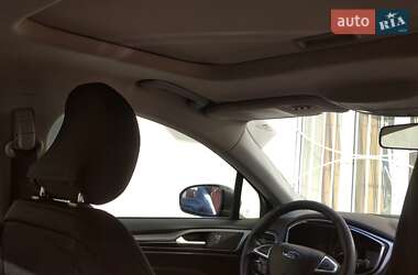 Седан Ford Fusion 2016 в 