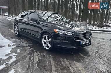 Седан Ford Fusion 2015 в 
