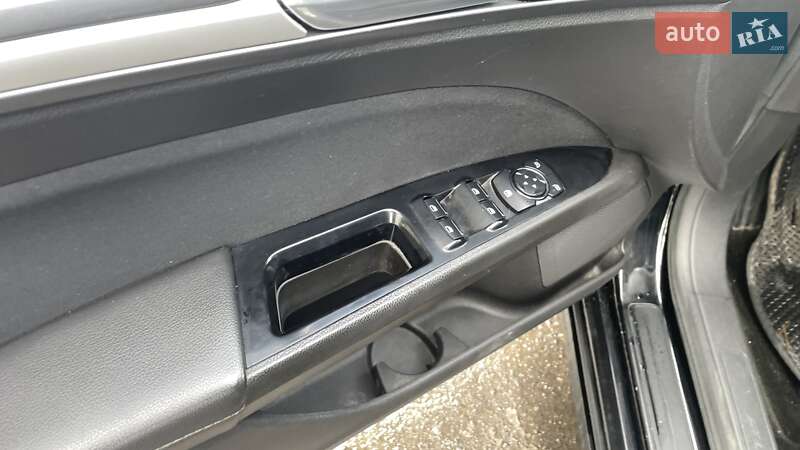 Седан Ford Fusion 2015 в Гнівані