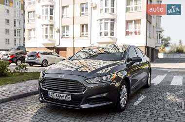 Седан Ford Fusion 2016 в Львові