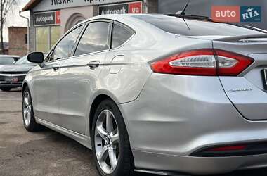 Седан Ford Fusion 2014 в 