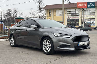 Седан Ford Fusion 2013 в Днепре