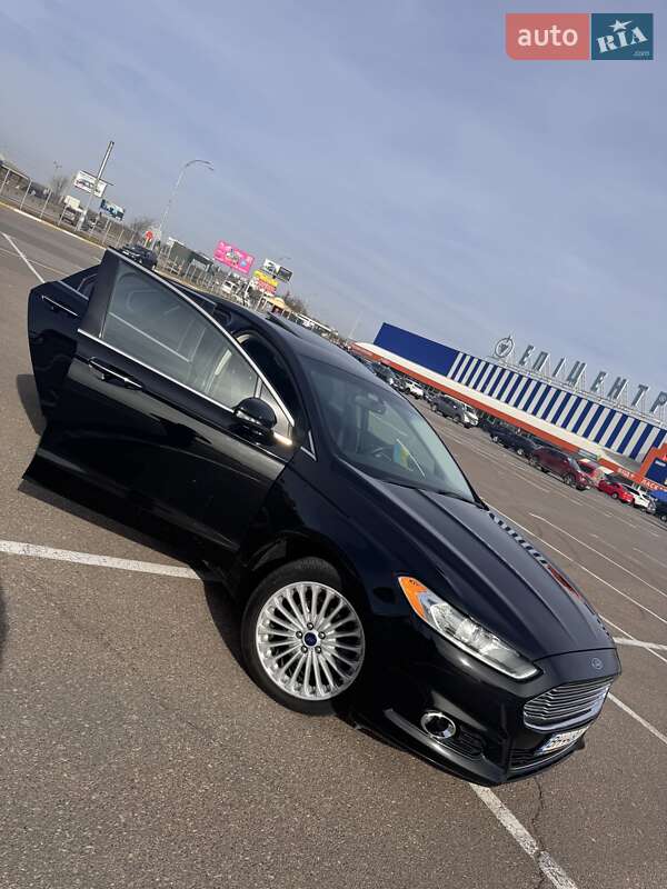 Седан Ford Fusion 2016 в Одесі