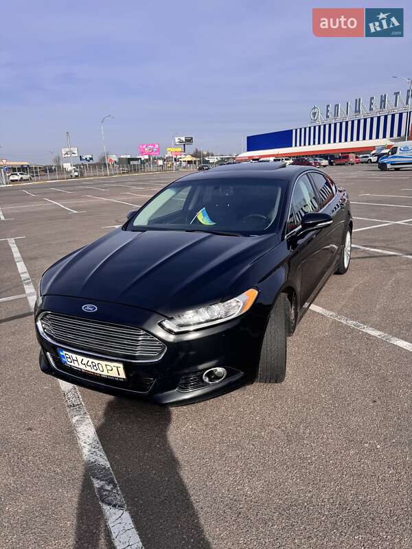 Седан Ford Fusion 2016 в Одесі